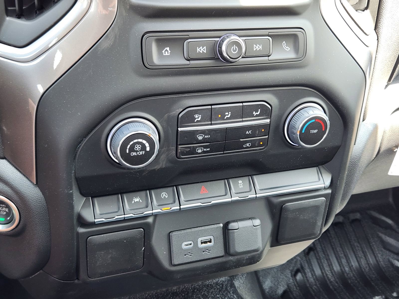 New 2025 Chevrolet Silverado 1500 W/T w/ WT Value Package AWD/4WD image 19