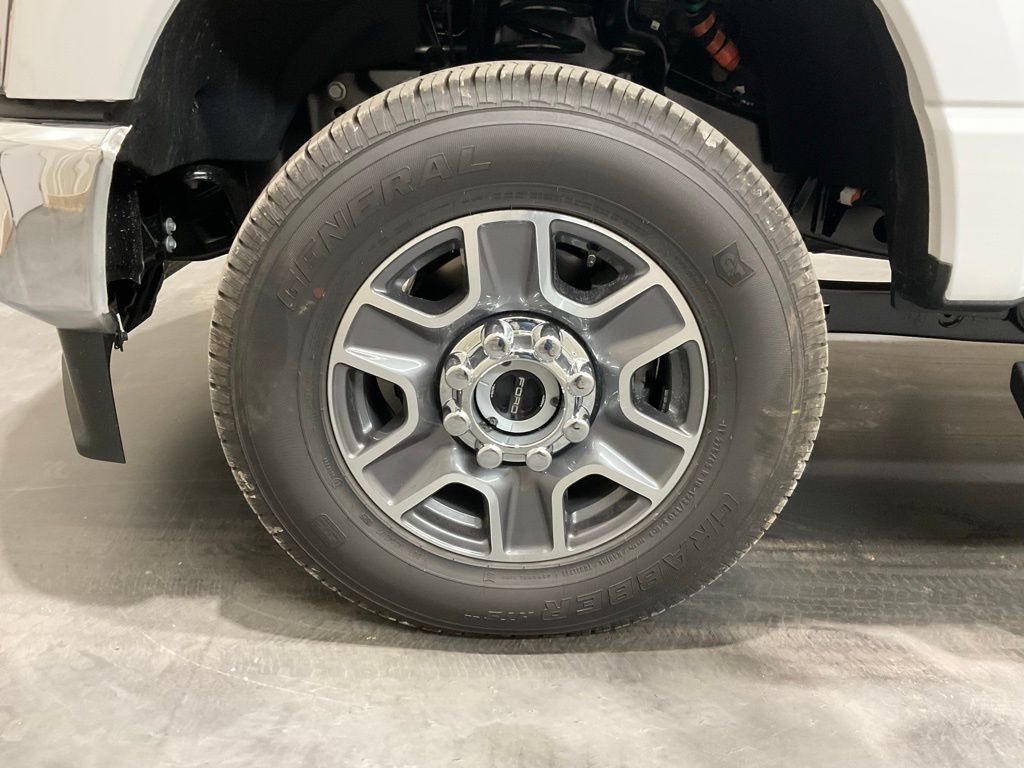 New 2026 Ford F350 Lariat image 6