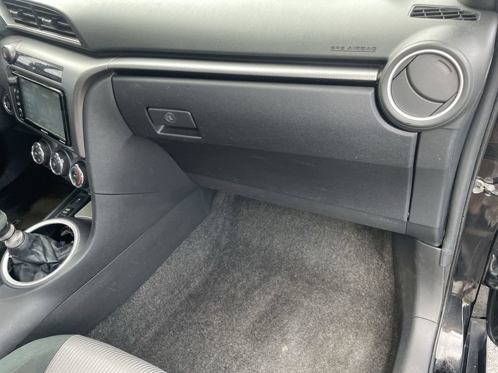 Used 2016 Scion tC image 30