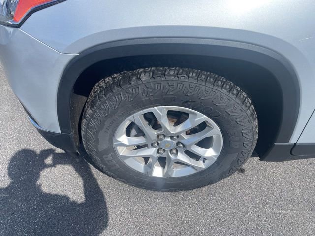 Used 2020 Chevrolet Traverse LT image 27