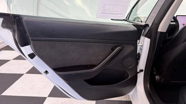 Used 2022 Tesla Model 3 RWD image 17