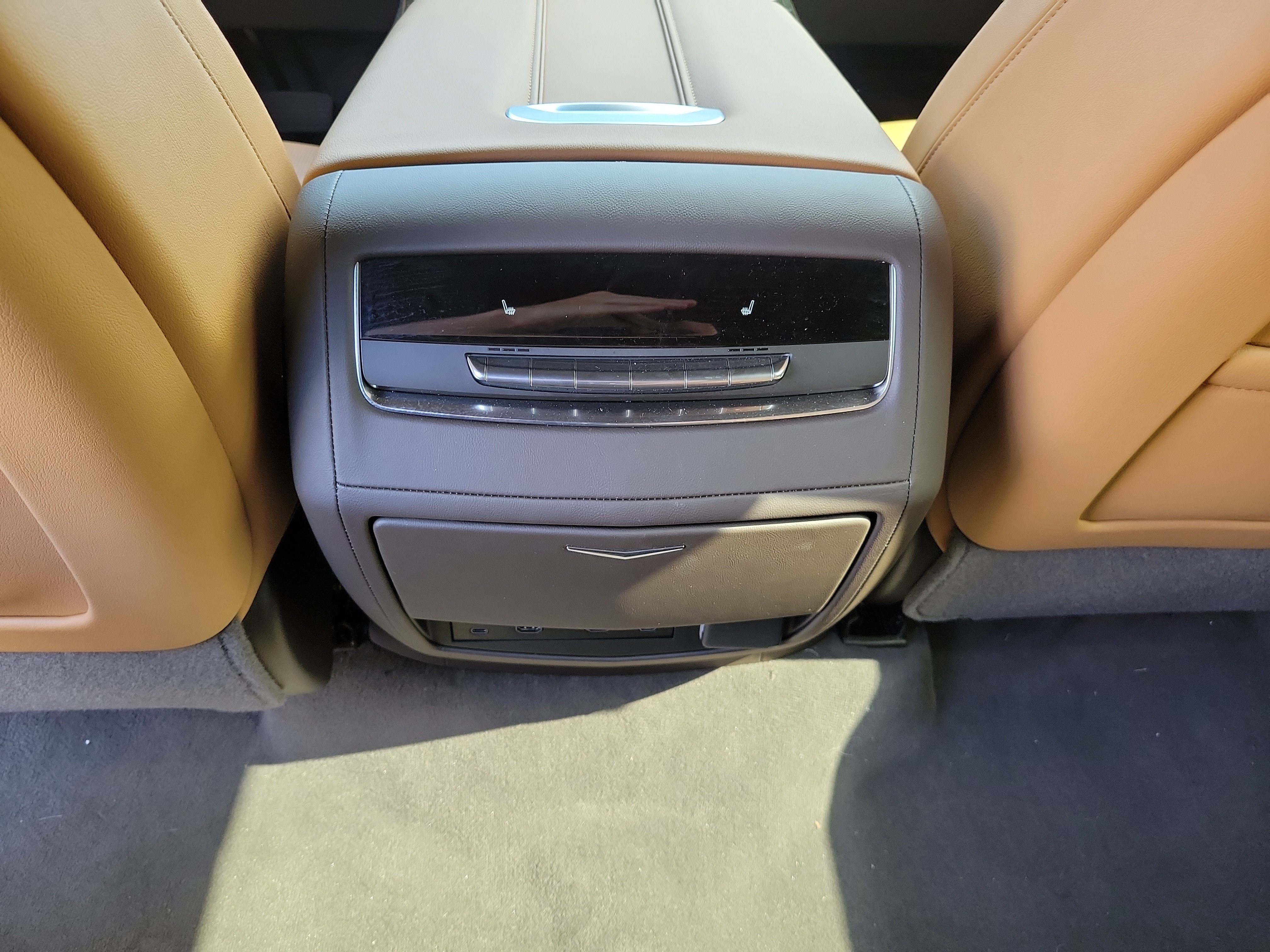 Used 2026 Cadillac Escalade Luxury w/ Touring Package AWD/4WD image 12