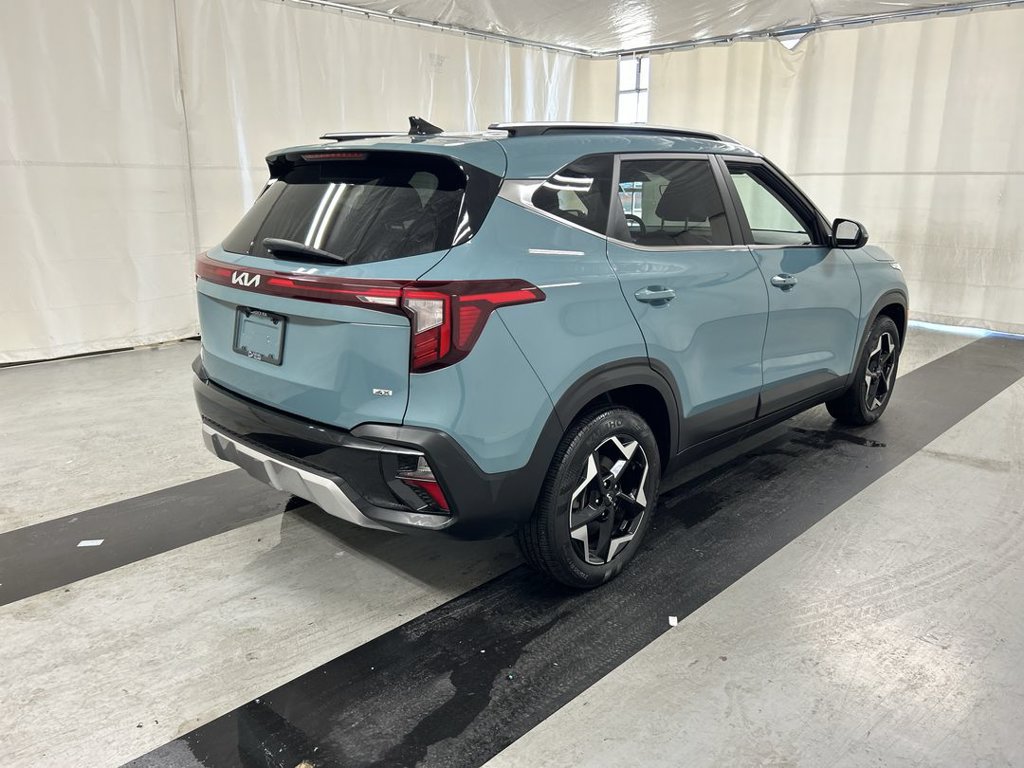 Certified 2024 Kia Seltos EX AWD/4WD image 2