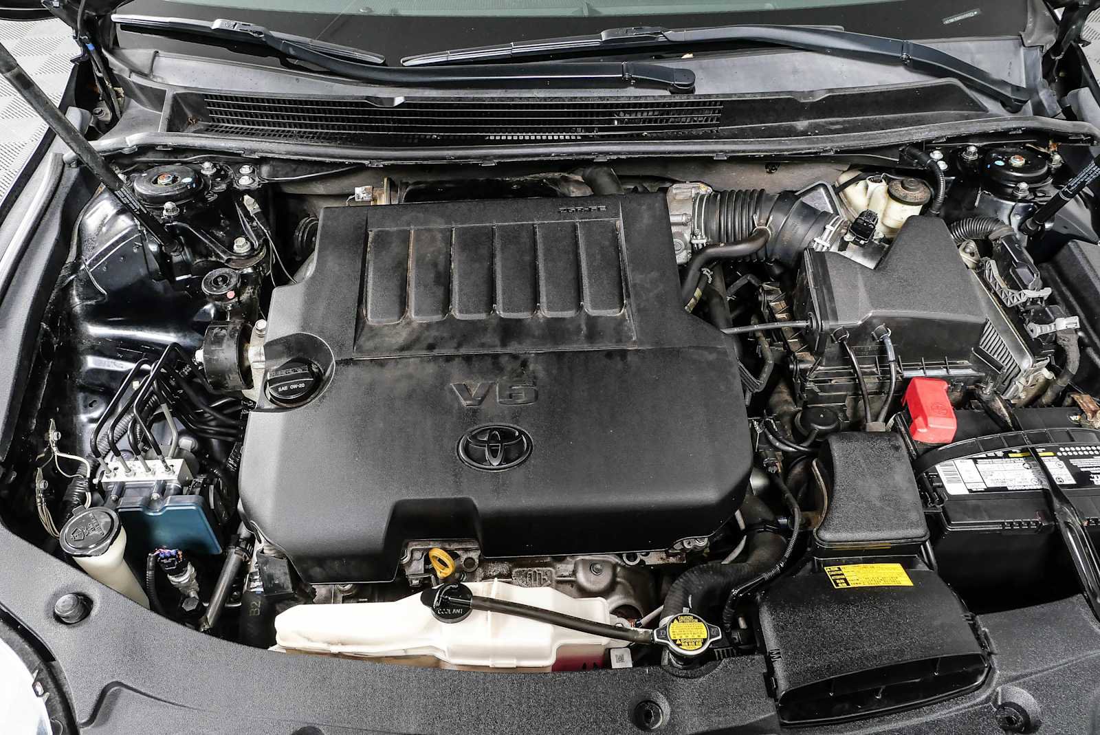 Used 2014 Toyota Avalon XLE Touring FWD image 29