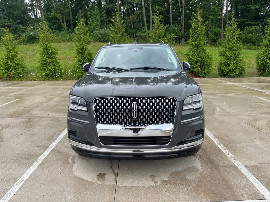 Used 2023 Lincoln Navigator L Black Label AWD/4WD image 8