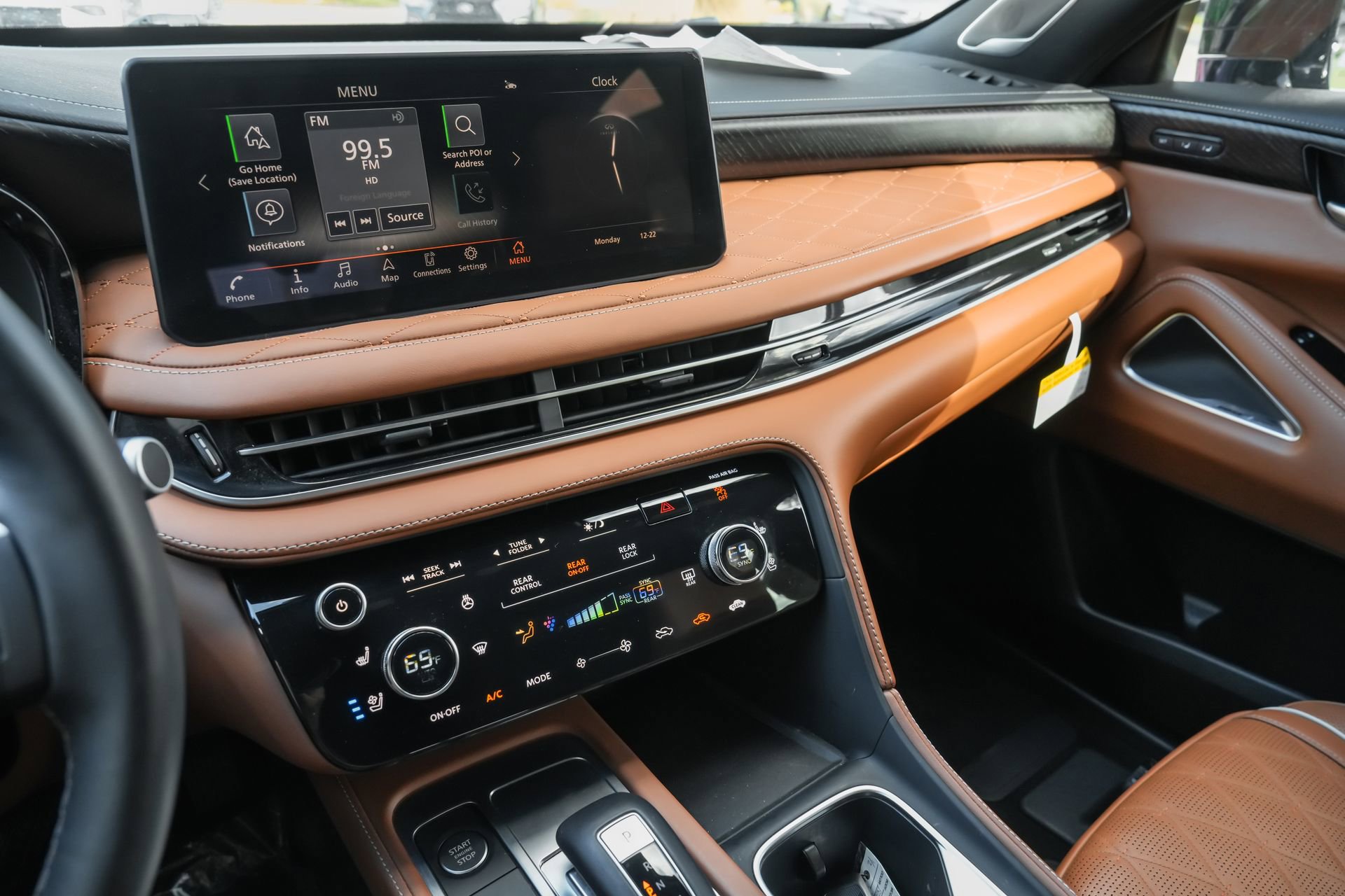 Used 2025 INFINITI QX60 Autograph w/ Cargo Package image 11