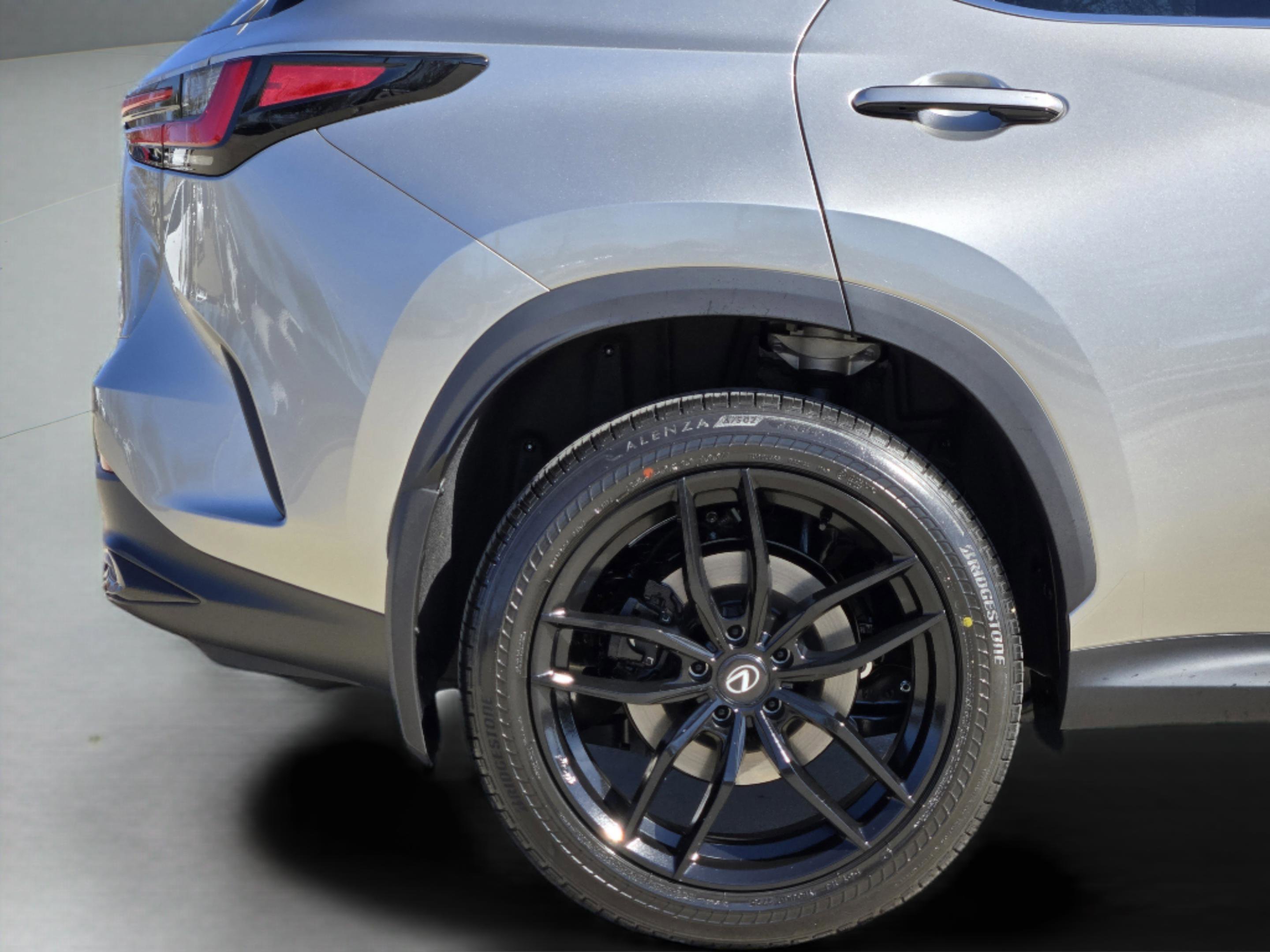 Used 2026 Lexus NX 350 AWD w/ Accessory Package (2T) image 11