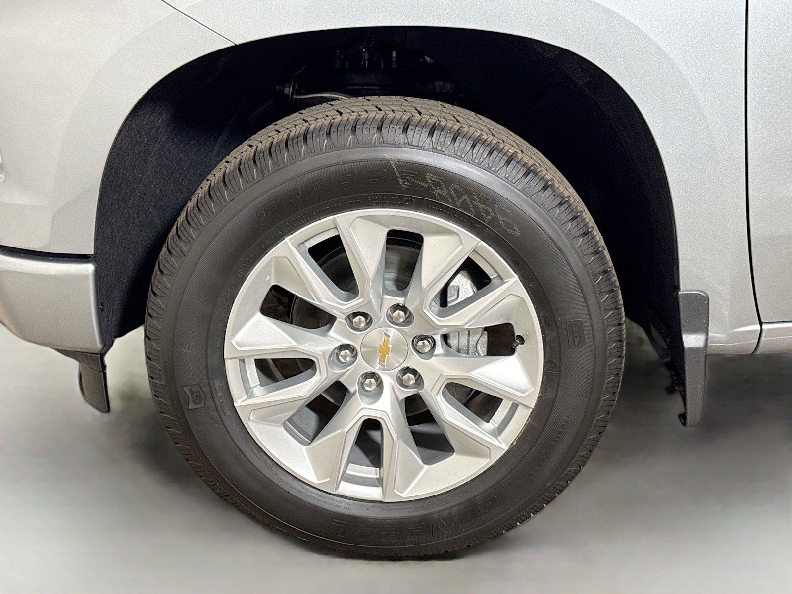 New 2026 Chevrolet Silverado 1500 Custom RWD image 19