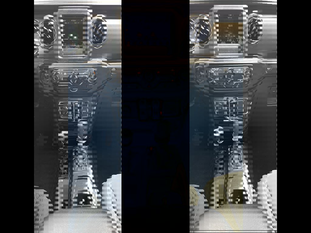 Used 2023 Jeep Wrangler Unlimited image 11