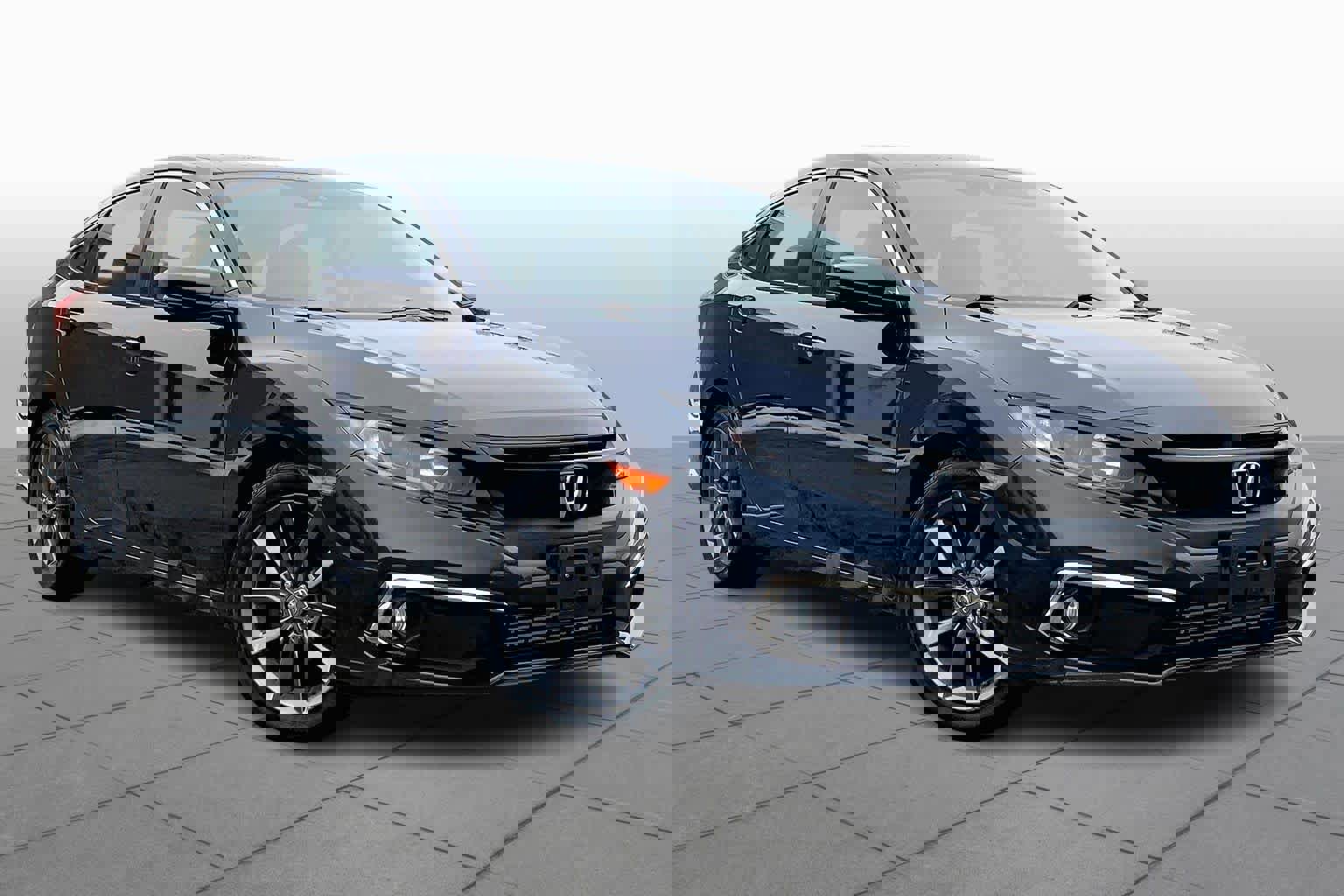 Used 2019 Honda Civic EX image 3