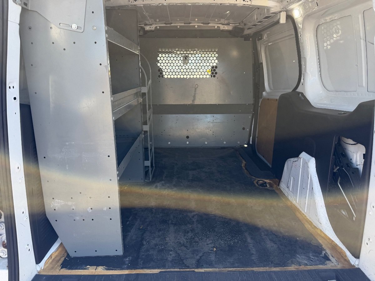 Used 2018 Ford Transit Connect XLT FWD image 12