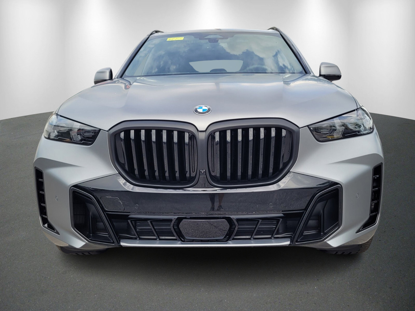 New 2026 BMW X5 sDrive40i w/ M Sport Package image 2
