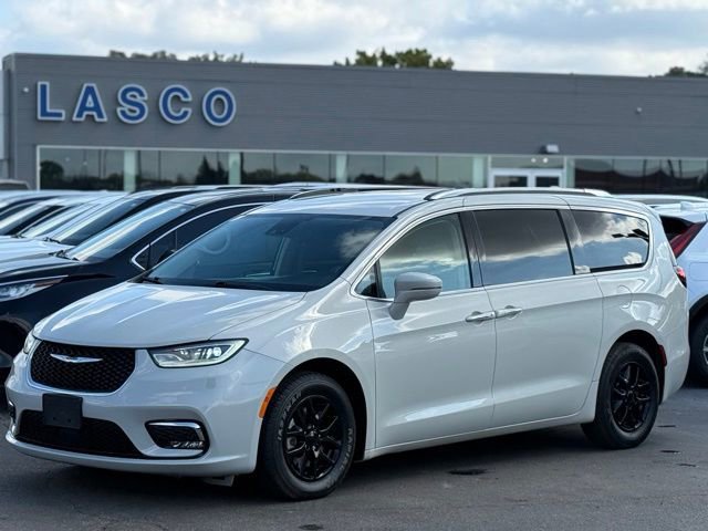 Used 2021 Chrysler Pacifica Touring-L