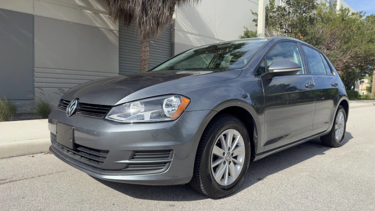Used 2015 Volkswagen Golf S image 8