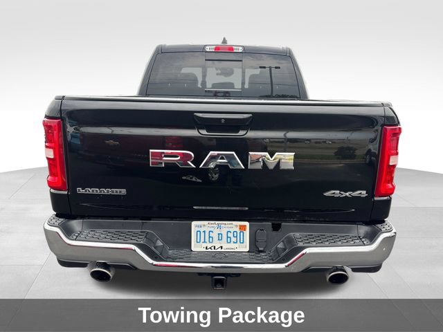 Used 2025 RAM 1500 Laramie AWD/4WD image 4