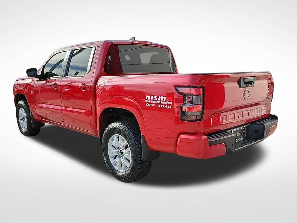 Certified 2022 Nissan Frontier SV w/ Technology Package image 3