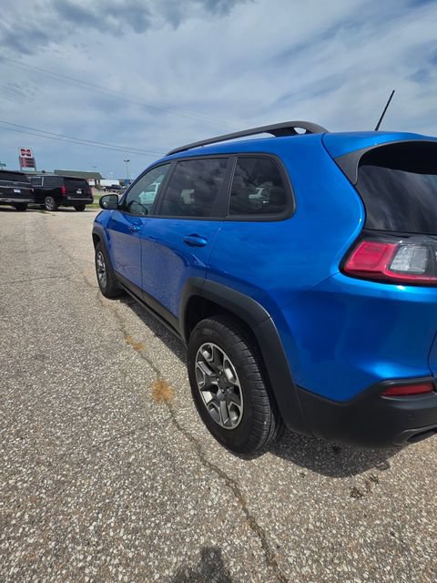 Used 2020 Jeep Cherokee Trailhawk w/ Cold Weather Group AWD/4WD image 7