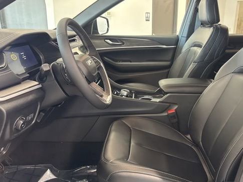 New 2026 Jeep Grand Cherokee L Limited w/ Limited Altitude Package image 14