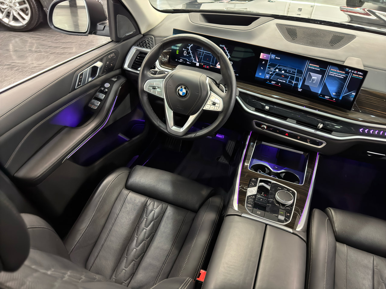 Used 2023 BMW X7 xDrive40i w/ Premium Package image 35