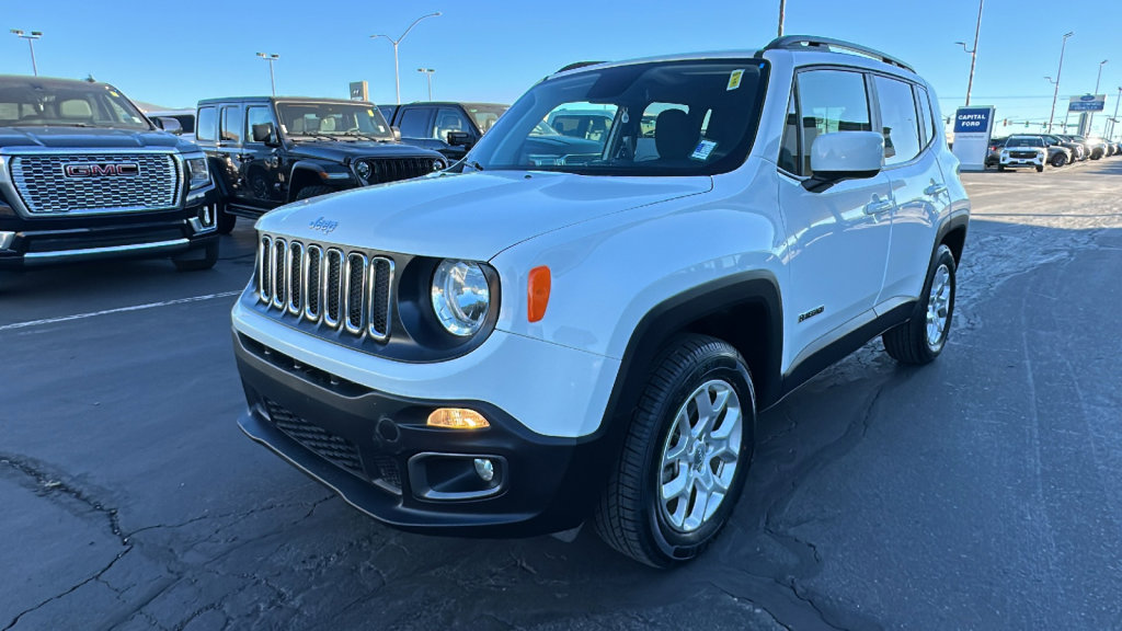 Used 2018 Jeep Renegade Latitude w/ Popular Equipment Group image 7