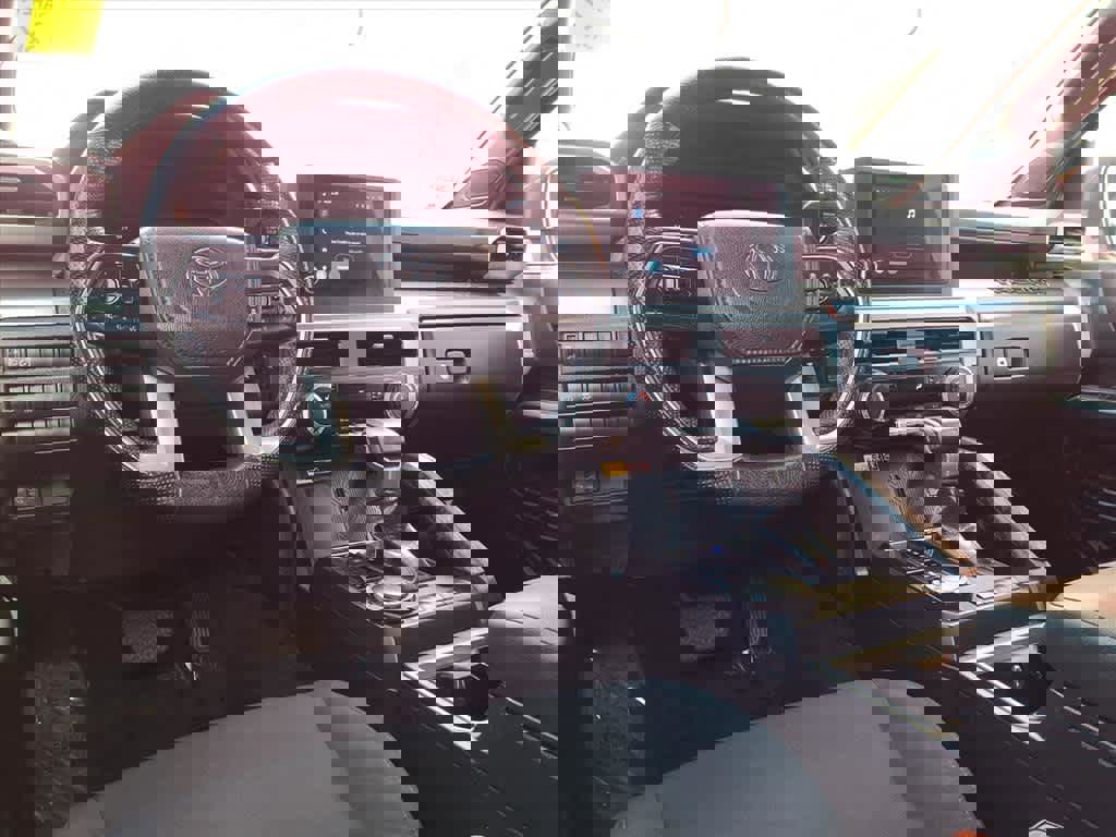 Certified 2024 Toyota Tacoma SR5 image 9