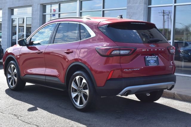 Used 2024 Ford Escape Platinum AWD/4WD image 10