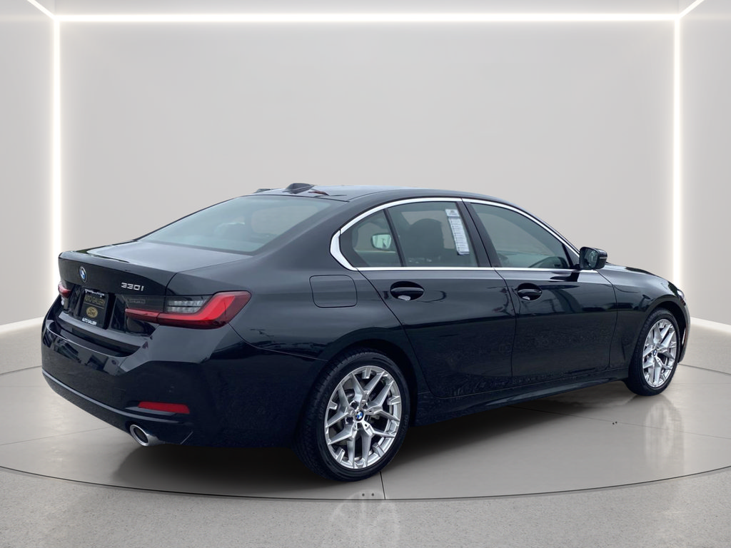 Used 2026 BMW 330i Sedan RWD image 4