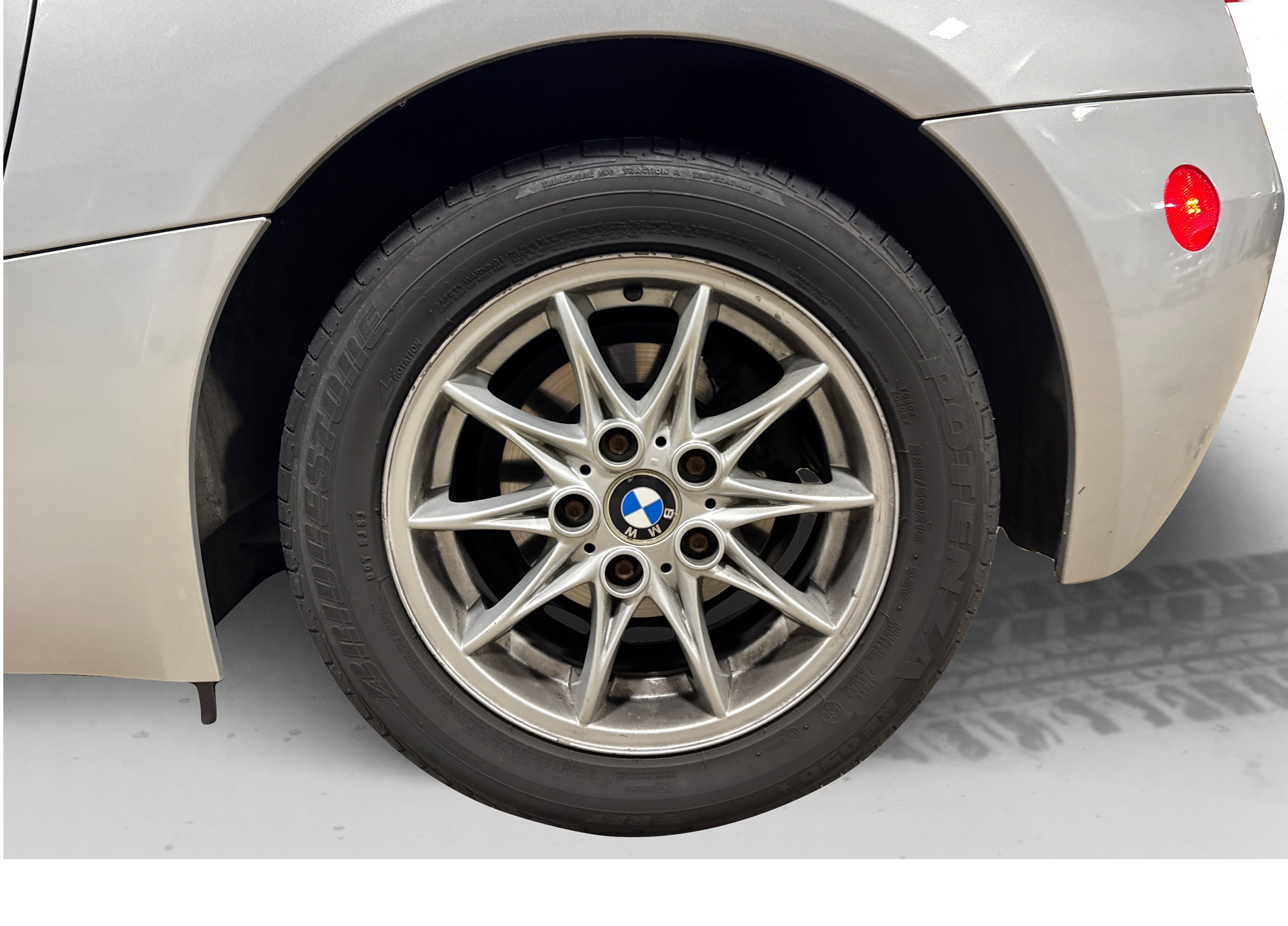 Used 2003 BMW Z4 2.5i image 38