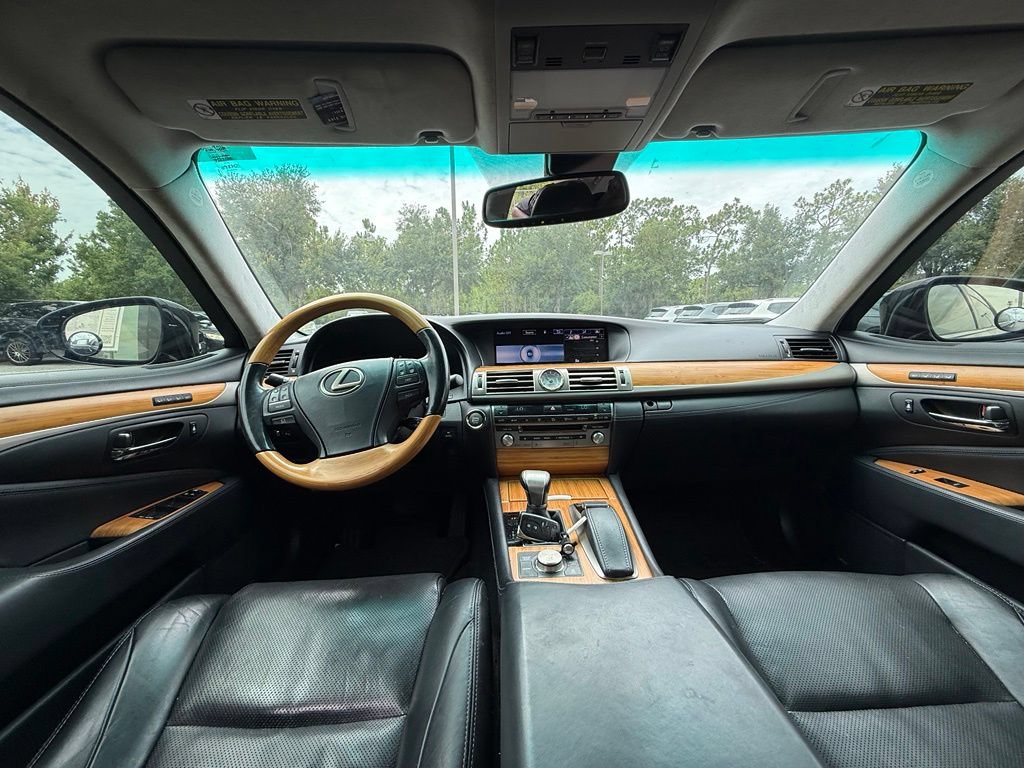 Used 2015 Lexus LS 460 L w/ Ultra Luxury Package AWD/4WD image 14