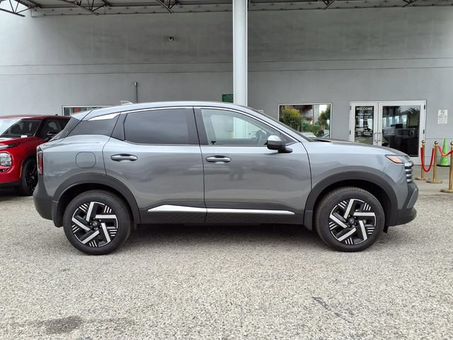 Used 2025 Nissan Kicks SV FWD image 21