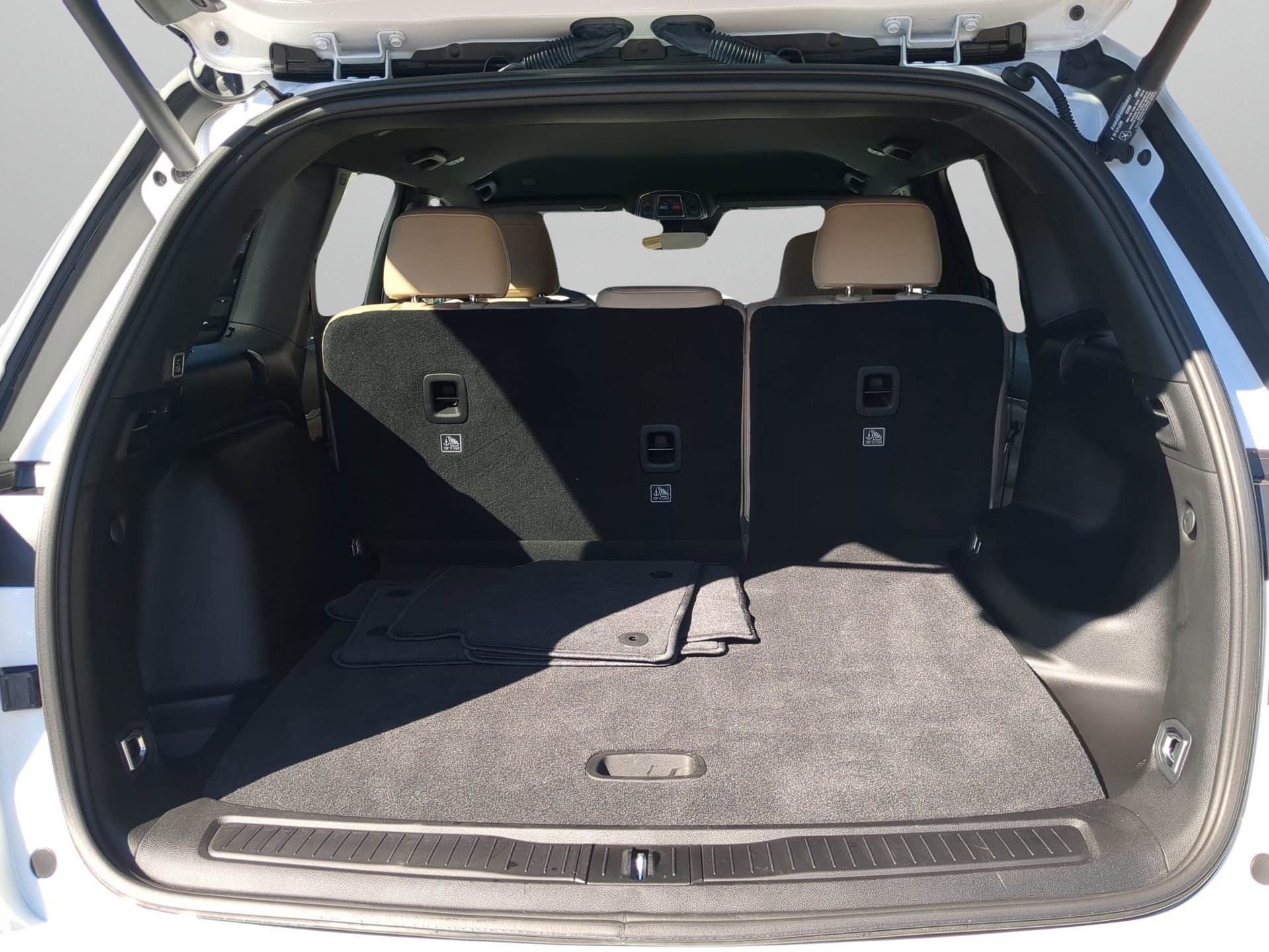 Used 2025 Jeep Grand Cherokee Limited w/ Trailer Tow Package image 38