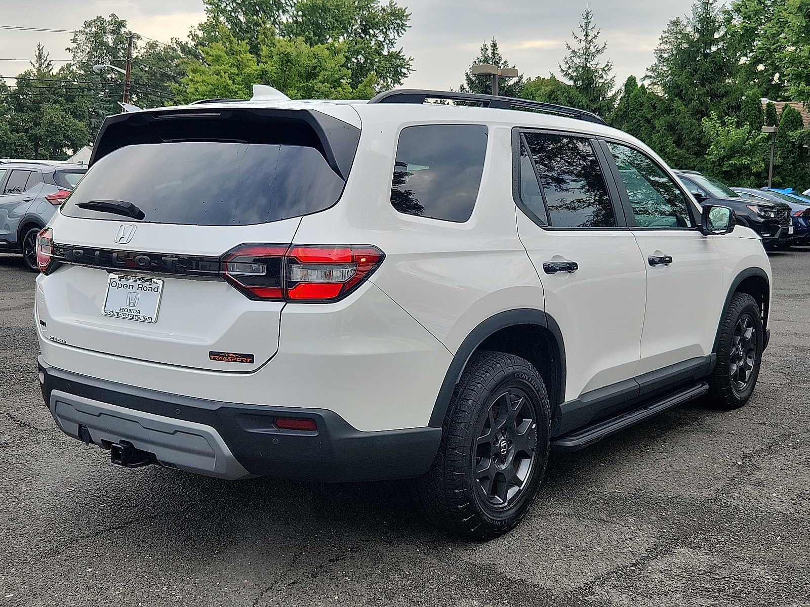 Certified 2023 Honda Pilot TrailSport image 6