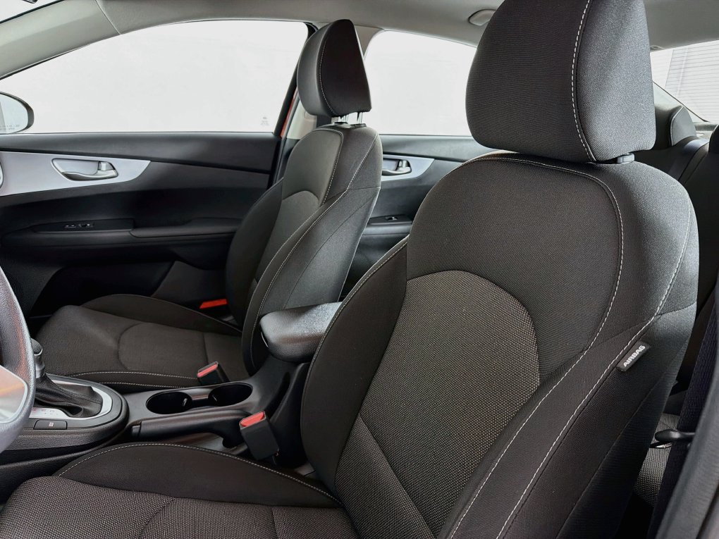 Used 2022 Kia Forte LXS FWD image 34
