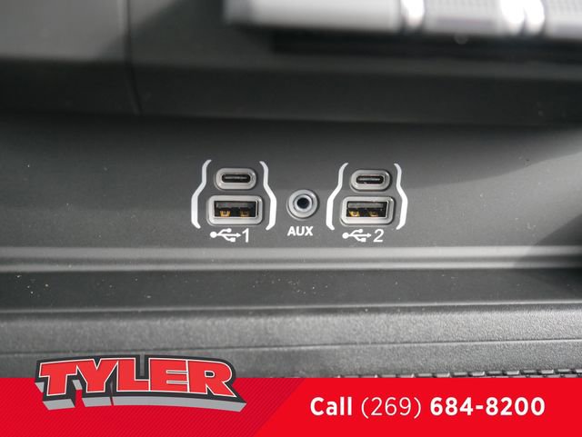 New 2026 RAM 1500 4x4 Crew Cab image 34