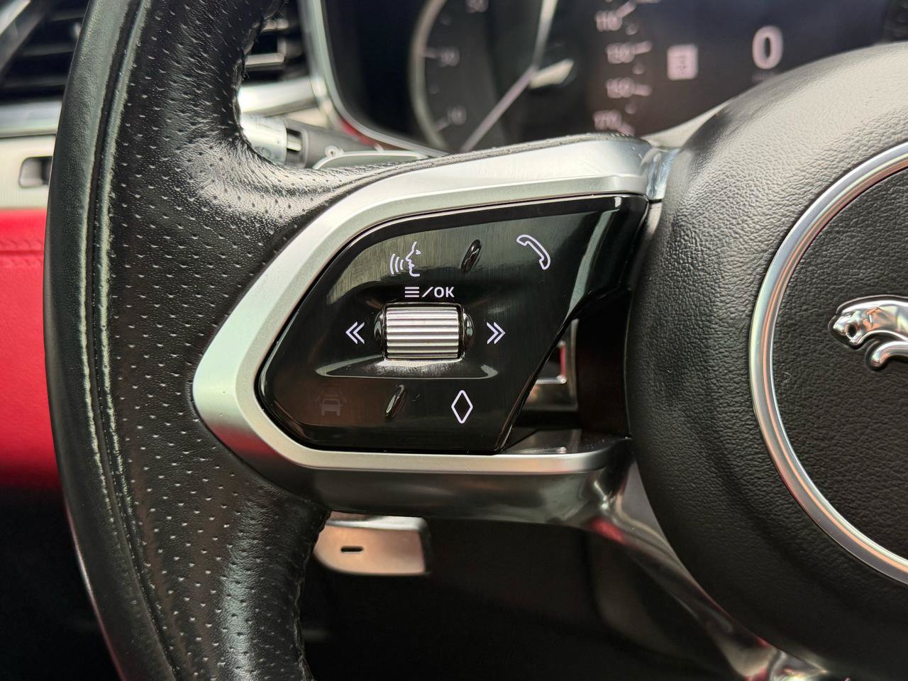 Used 2021 Jaguar F-PACE R-Dynamic S AWD/4WD image 15