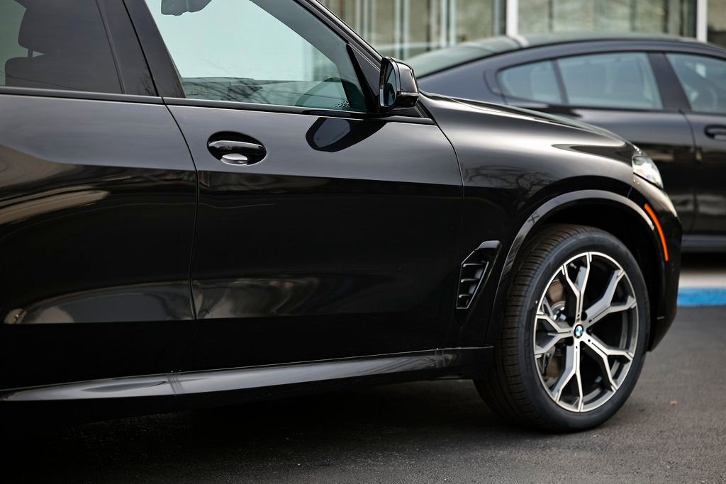 New 2026 BMW X5 xDrive40i w/ M Sport Package image 8
