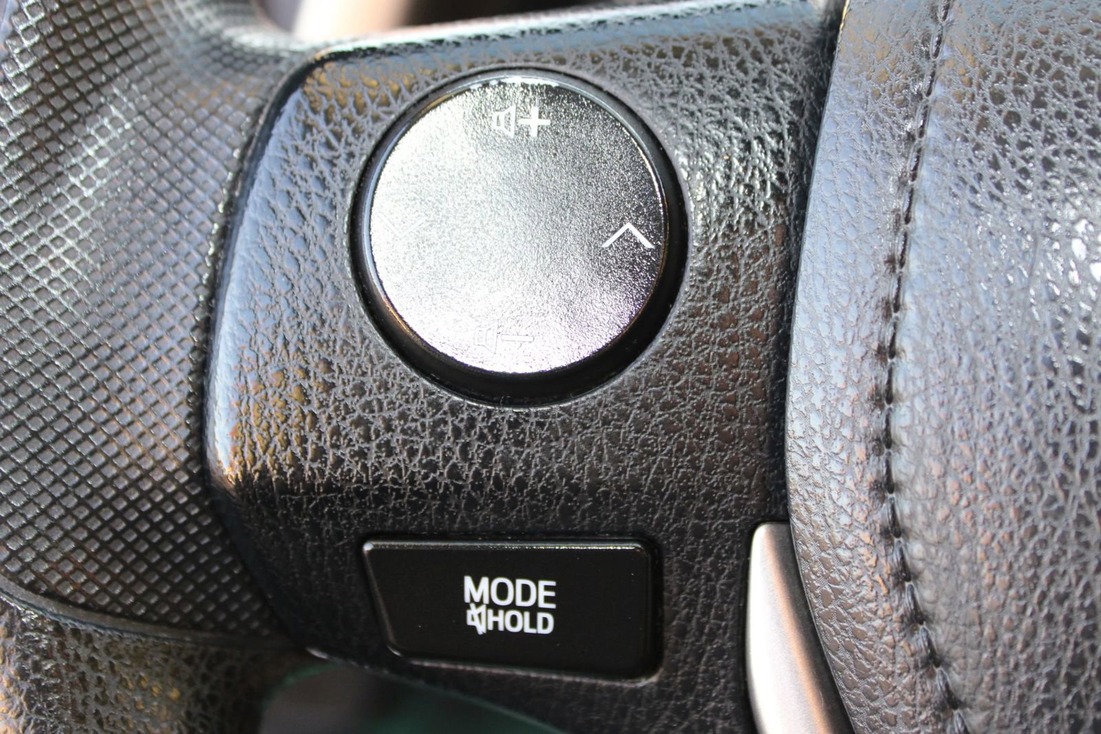 Used 2016 Toyota RAV4 LE image 19