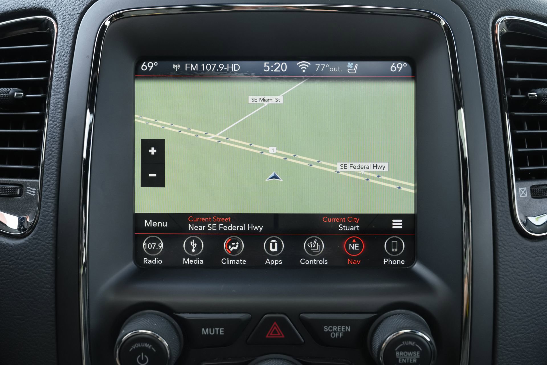 Used 2019 Dodge Durango R/T w/ Technology Group image 14