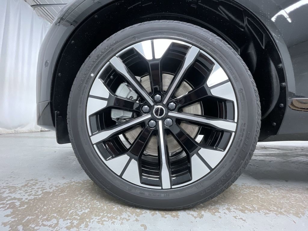 New 2026 Volvo XC60 T8 Plus w/ Protection Package Premier image 15