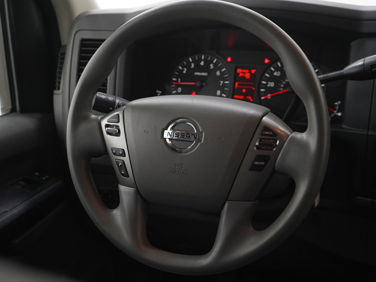 Used 2020 Nissan NV 3500 S RWD image 16