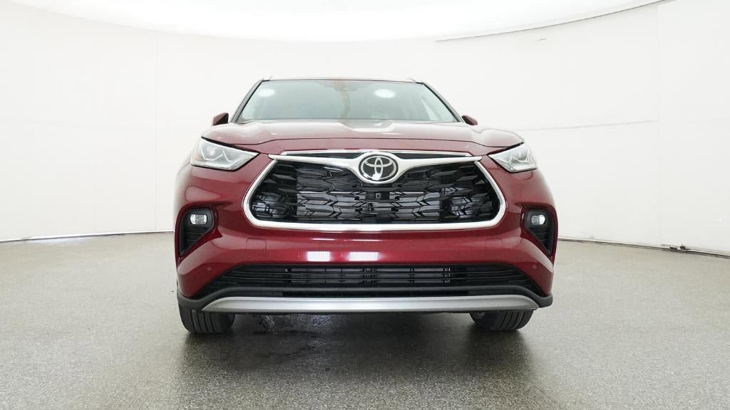 New 2026 Toyota Highlander Platinum image 31