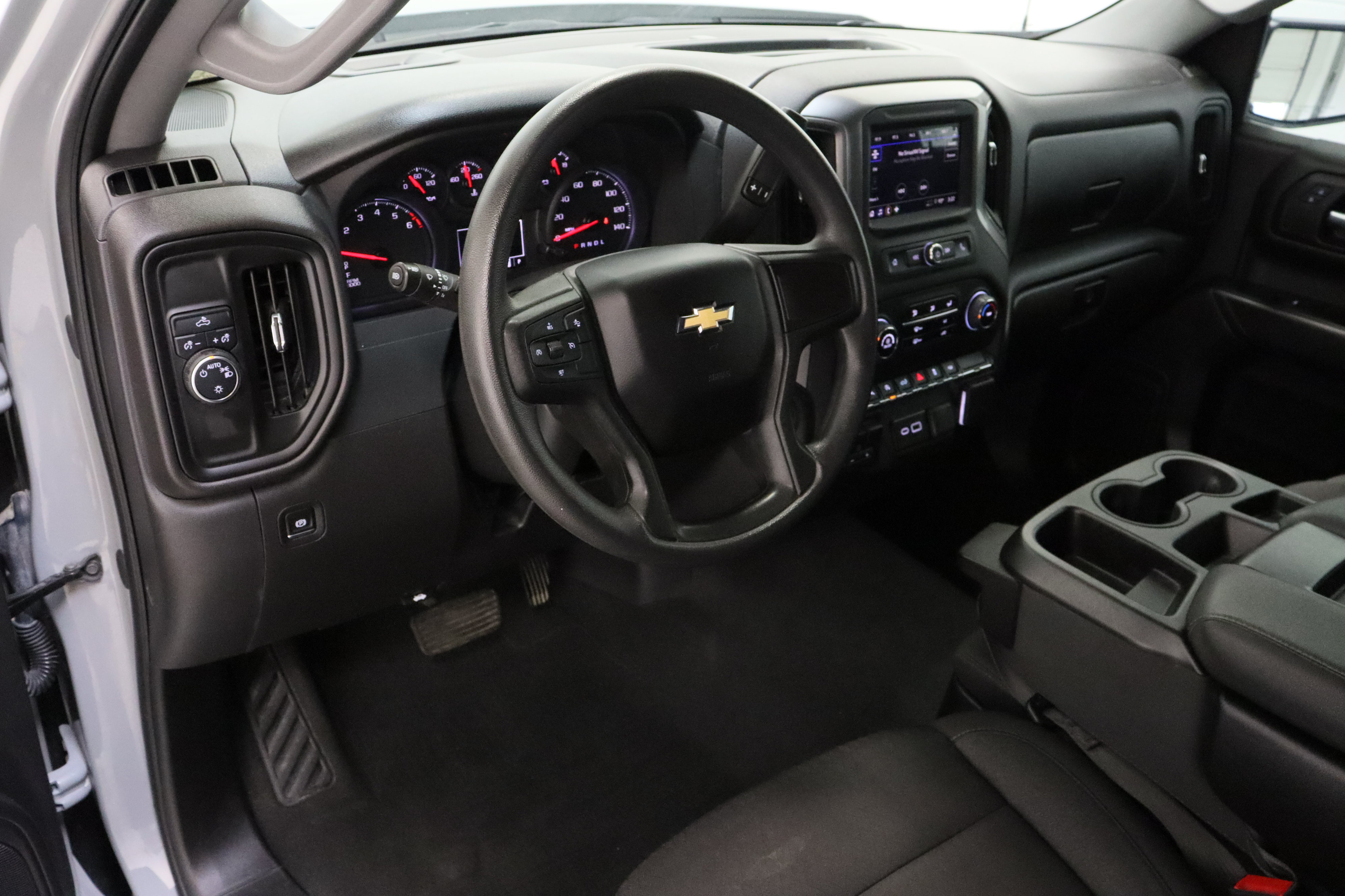 Used 2024 Chevrolet Silverado 1500 Custom RWD image 13
