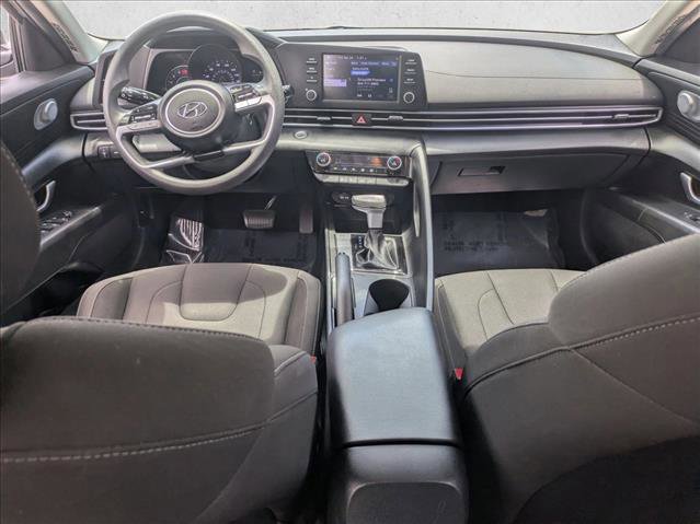 Used 2023 Hyundai Elantra SEL FWD image 14