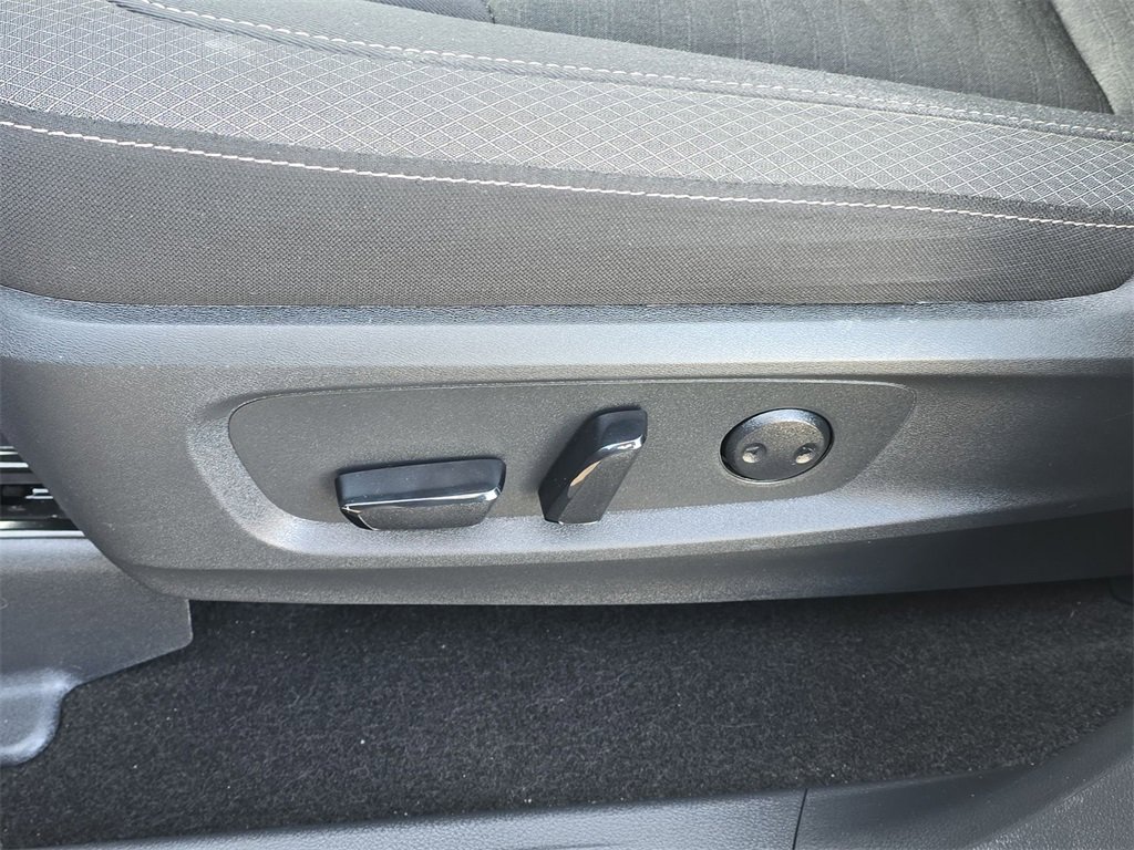 Certified 2024 Nissan Pathfinder SV image 18