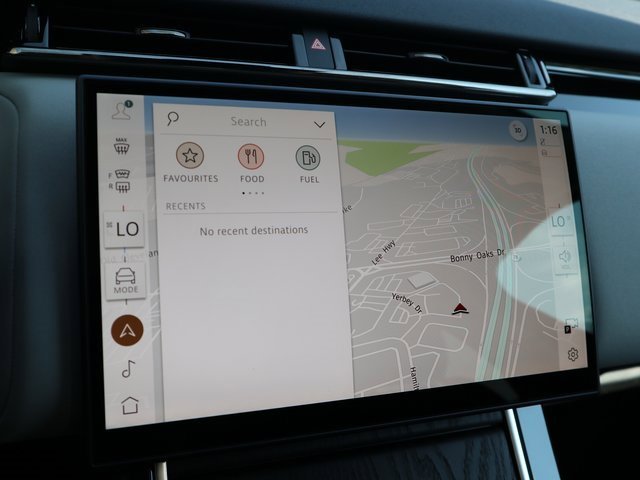 New 2025 Land Rover Range Rover Velar Dynamic SE image 8