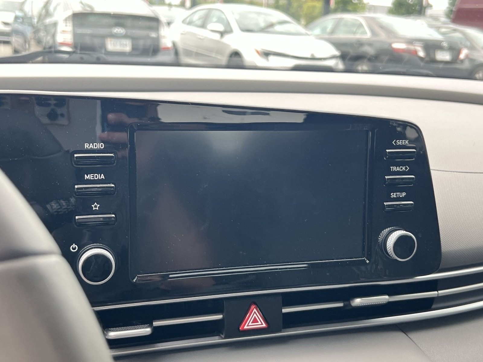 Used 2022 Hyundai Elantra SEL w/ Convenience Package FWD image 15