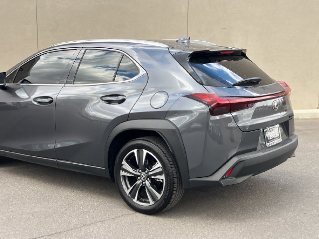 Used 2026 Lexus UX 300h FWD w/ Accessory Package (Z1) image 7