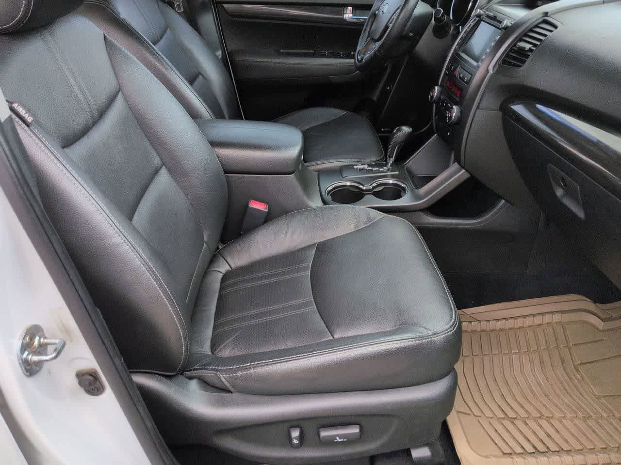Used 2013 Kia Sorento SX w/ SX Premium Pkg AWD/4WD image 23