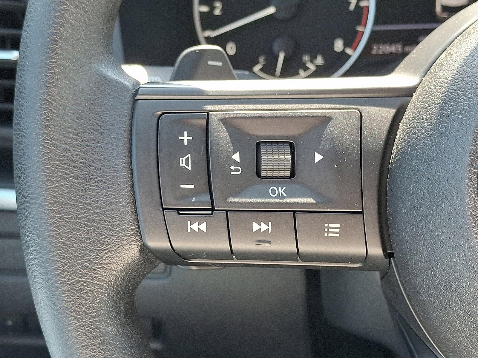 Certified 2023 Nissan Rogue S AWD/4WD image 23