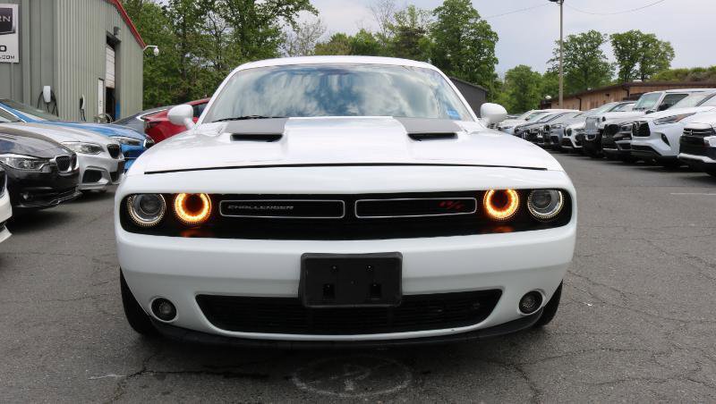 Used 2018 Dodge Challenger R/T Scat Pack RWD image 2